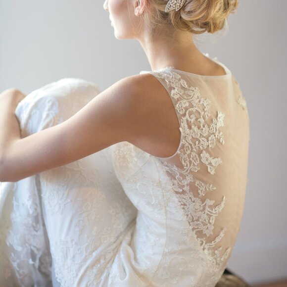 SZ 8 WEDDING DRESS, LIGHT IVORY - Picture 1 of 9